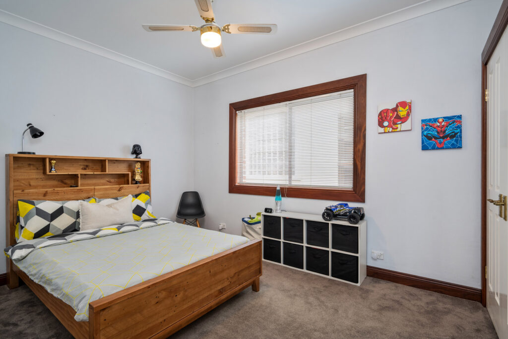 20 Matthew Parade, Blaxland - Thumbnail 3