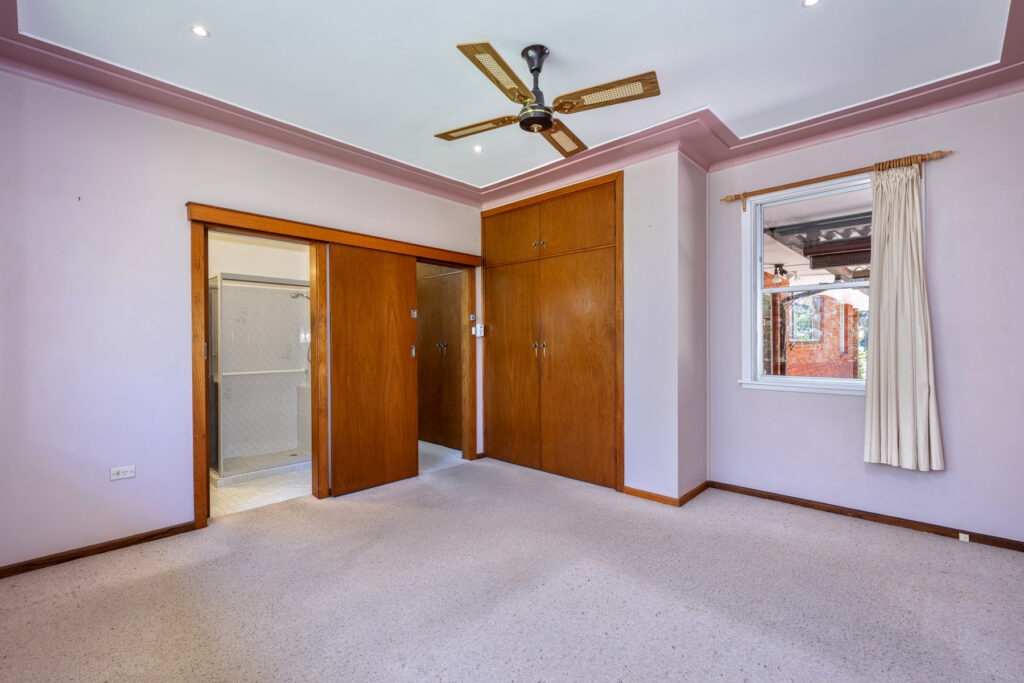 56 Ross Crescent, Blaxland - Thumbnail 2