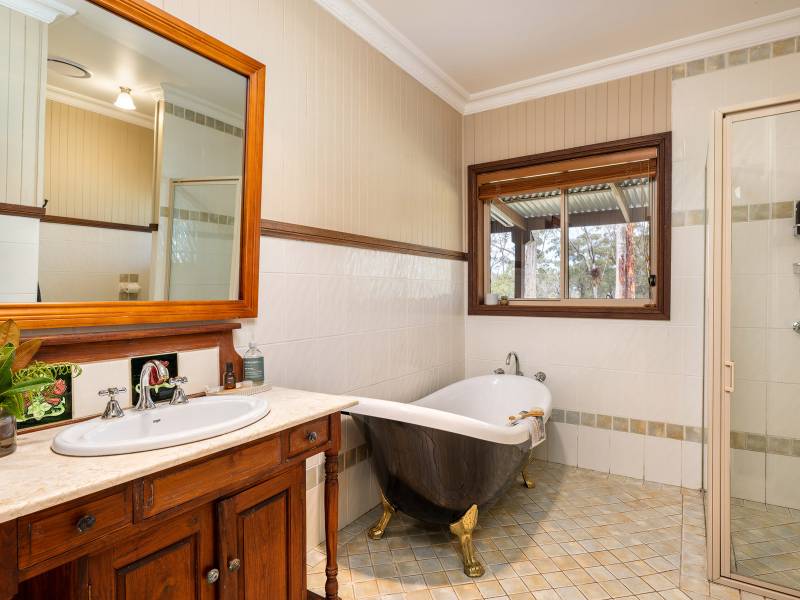 309-313 Singles Ridge Road, YELLOW ROCK, NSW 2777 Australia