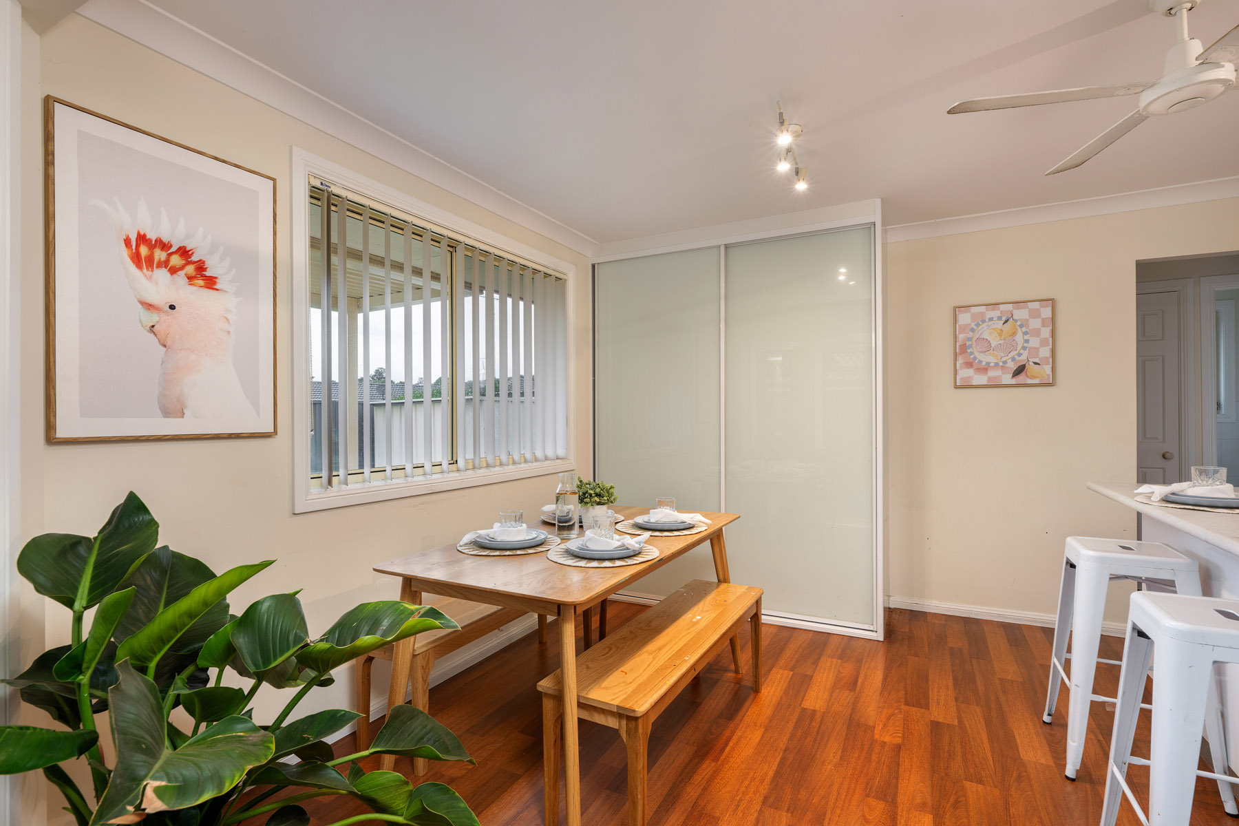 16 Midin Close, GLENMORE PARK, NSW 2745 Australia