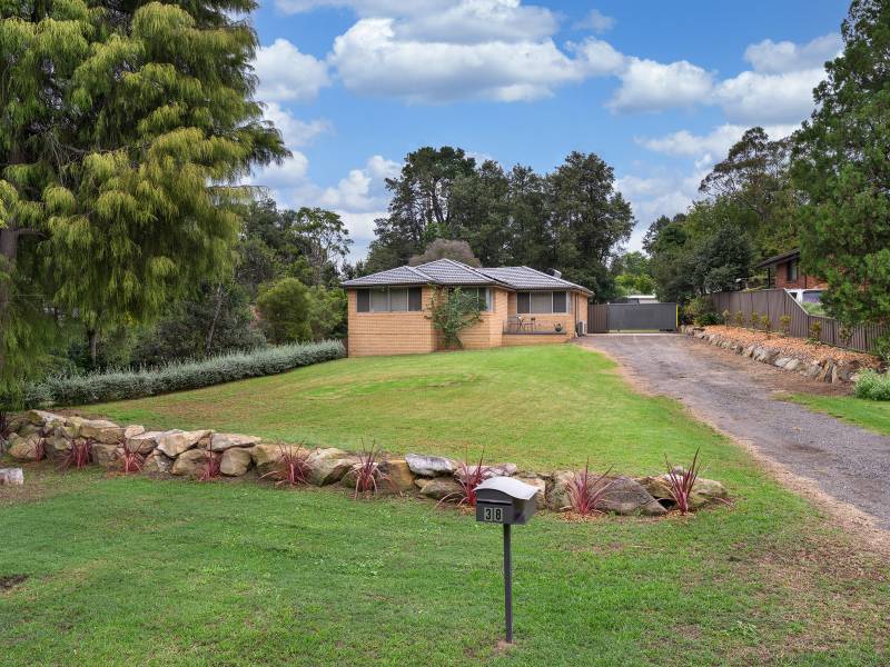 38 Bellbird Crescent, BLAXLAND, NSW 2774 Australia