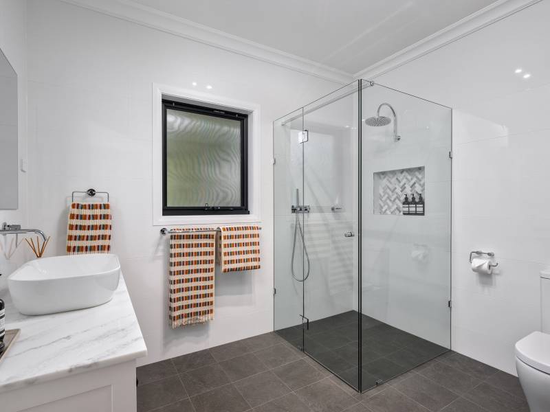 24 Currawong Avenue, VALLEY HEIGHTS, NSW 2777 Australia