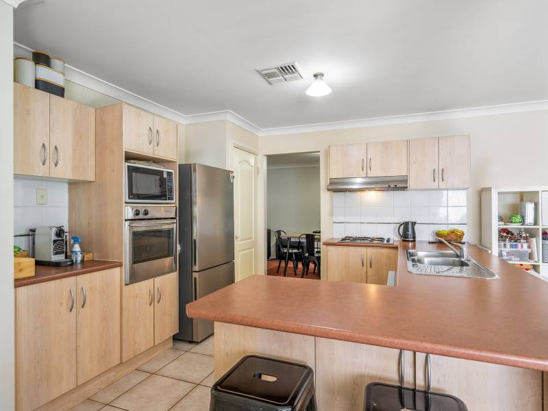 77 Aberdeen Circuit, GLENMORE PARK, NSW 2745 Australia