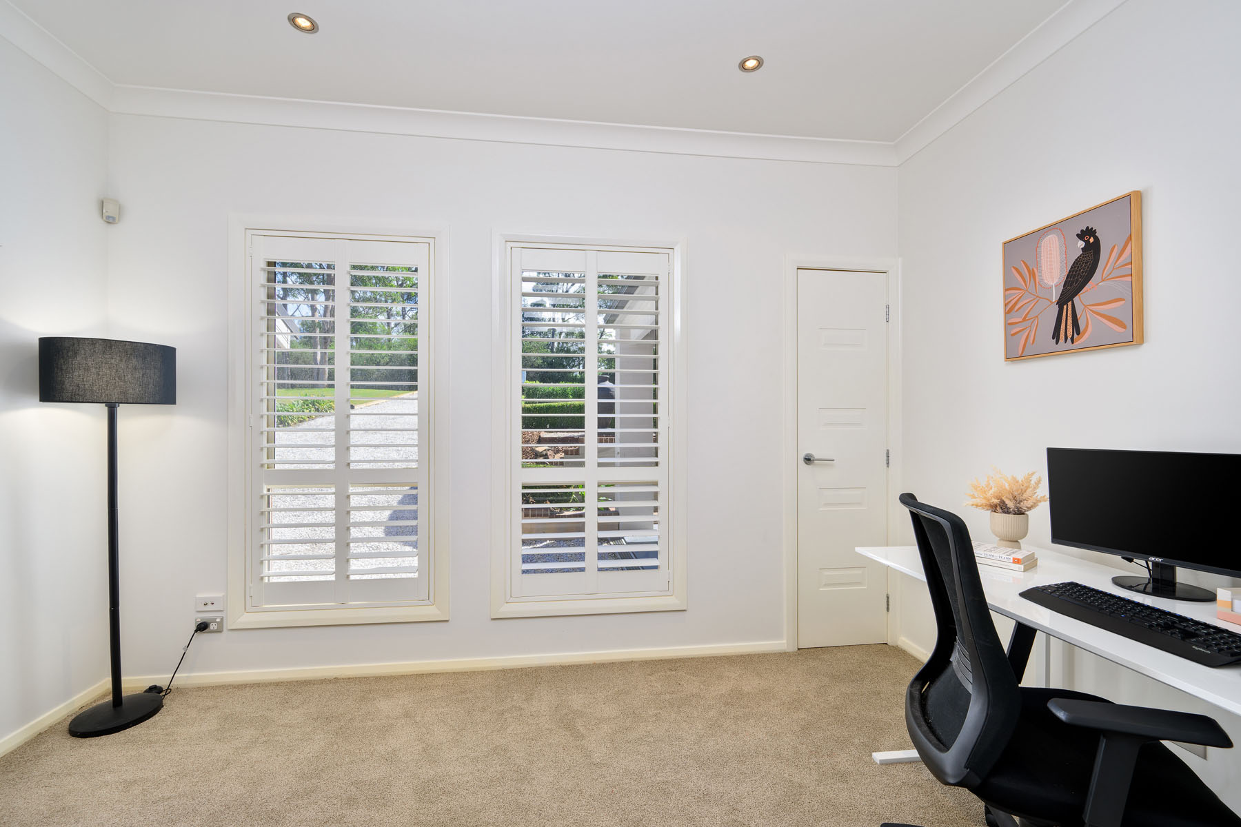6 Long Angle Road, YELLOW ROCK, NSW 2777 Australia