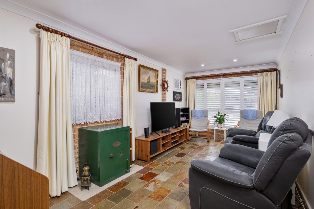9 Cassia Close, St Clair - Thumbnail 5