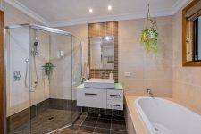 81 Roberts Parade, HAWKESBURY HEIGHTS, NSW 2777 Australia