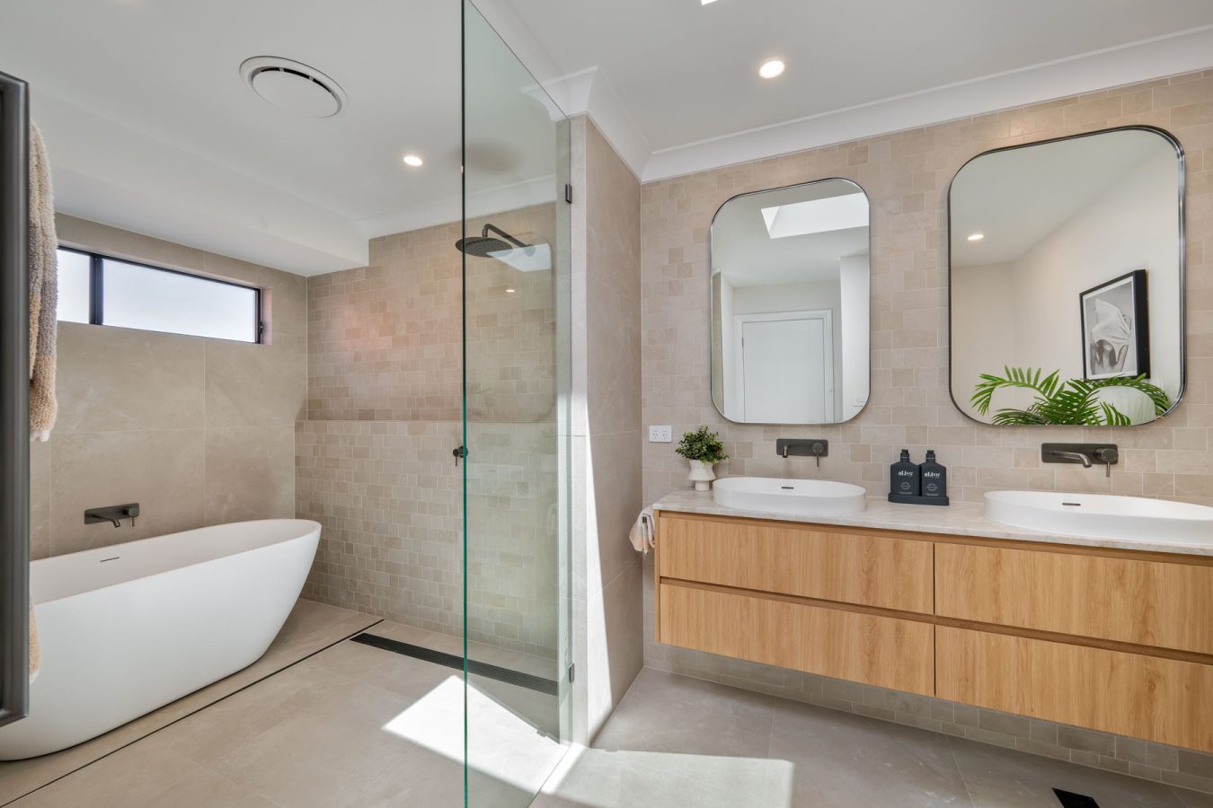 14 Hunter Street, EMU PLAINS, NSW 2750 Australia