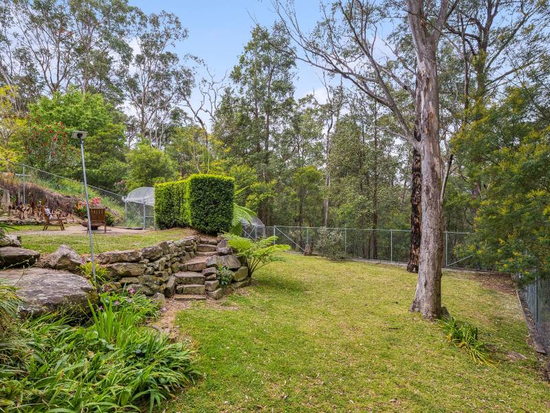 81 Roberts Parade, HAWKESBURY HEIGHTS, NSW 2777 Australia