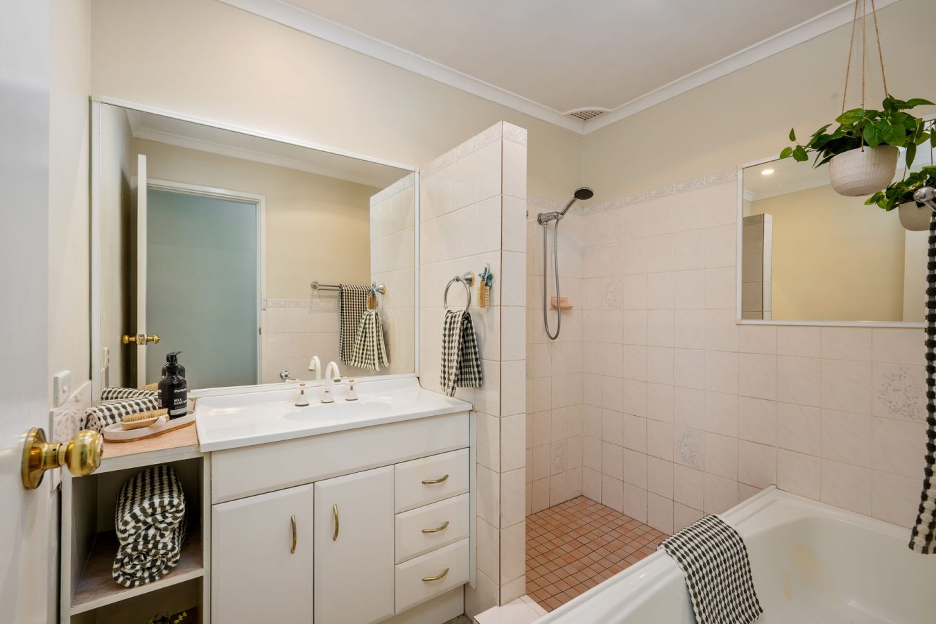10 Gardenia Avenue, EMU PLAINS, NSW 2750 Australia