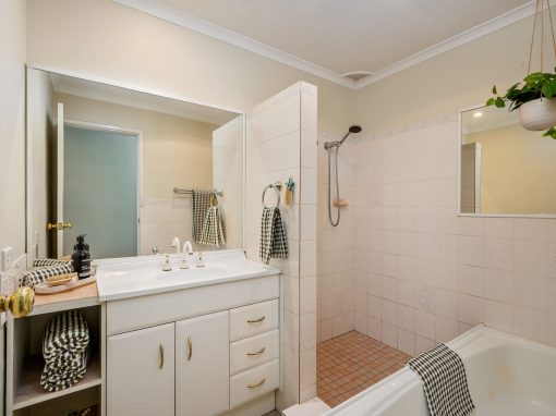 10 Gardenia Avenue, EMU PLAINS, NSW 2750 Australia