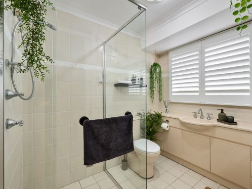 11 Tallowood Gardens, BLAXLAND, NSW 2774 Australia