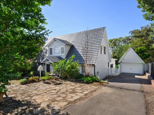 17 Leslie Street, WINMALEE, NSW 2777 Australia