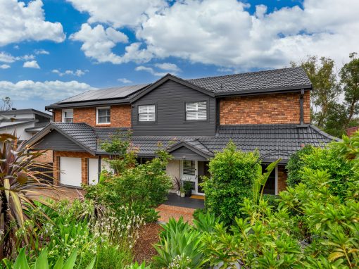 11 Tallowood Gardens, BLAXLAND, NSW 2774 Australia