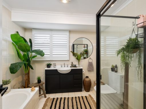 11 Tallowood Gardens, BLAXLAND, NSW 2774 Australia