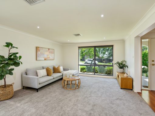 17 Rosecrea Court, GLENMORE PARK, NSW 2745 Australia