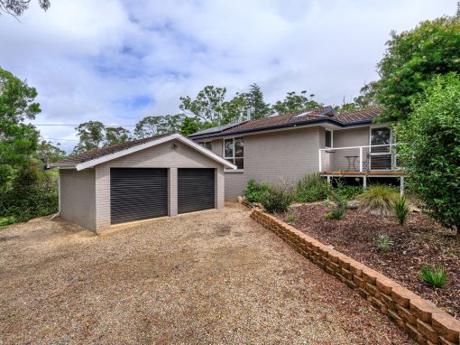 5 Karen Place, FAULCONBRIDGE, NSW 2776 Australia