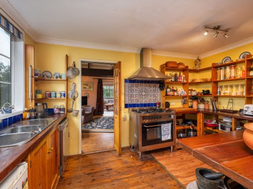 14 Parkes Crescent, FAULCONBRIDGE, NSW 2776 Australia