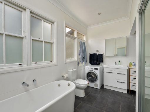 4 Lennox Street, GLENBROOK, NSW 2773 Australia