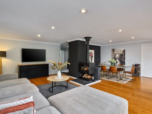 5 Karen Place, FAULCONBRIDGE, NSW 2776 Australia