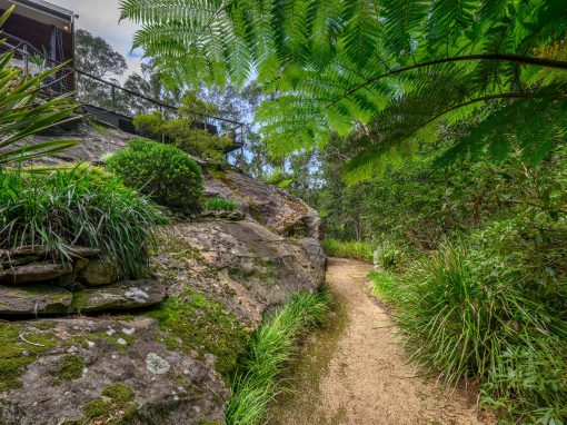 16 Jacaranda Avenue, BLAXLAND, NSW 2774 Australia