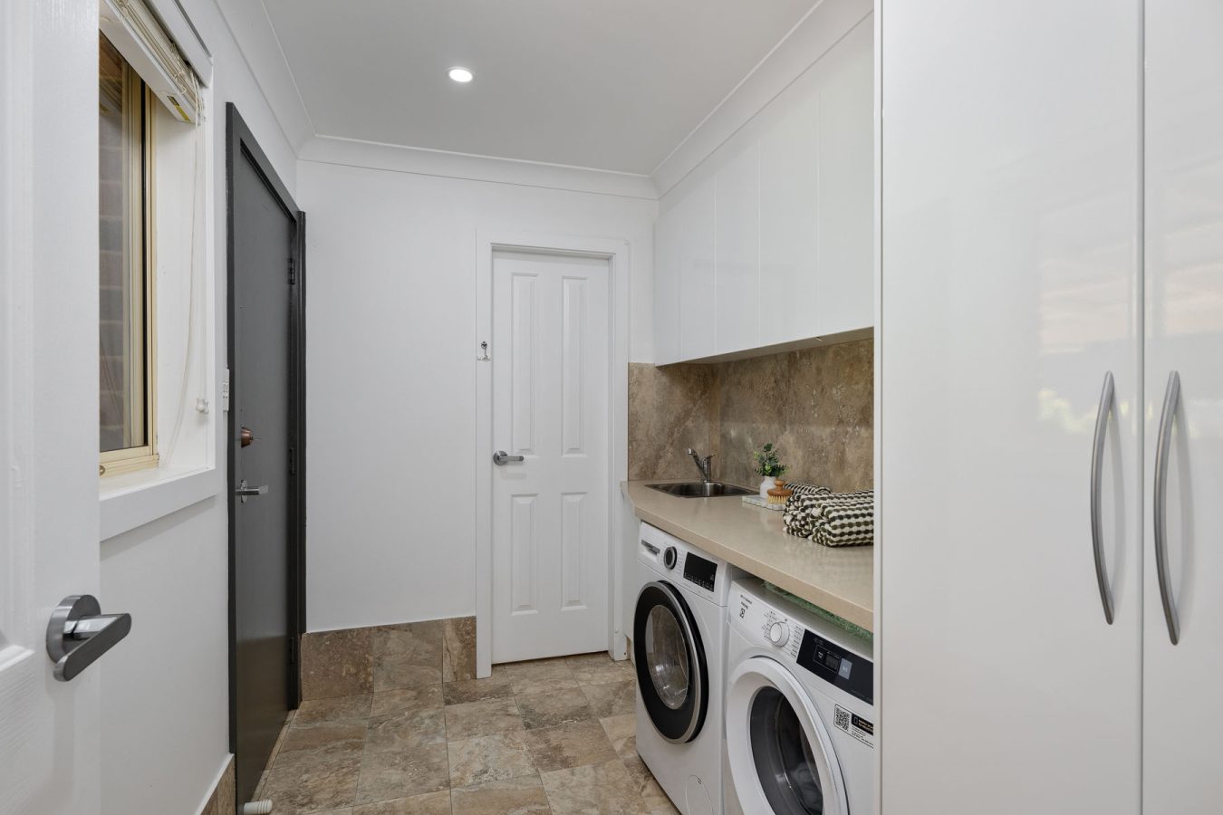 8 Surveyor Abbot Drive, GLENBROOK, NSW 2773 Australia