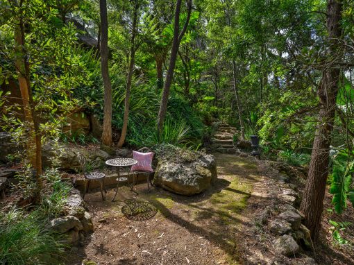 16 Jacaranda Avenue, BLAXLAND, NSW 2774 Australia