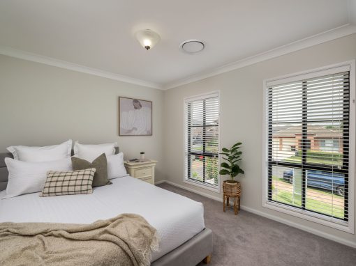 138 Ridgetop Drive, GLENMORE PARK, NSW 2745 Australia