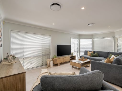 138 Ridgetop Drive, GLENMORE PARK, NSW 2745 Australia