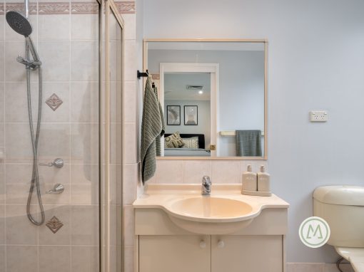 4 St Andrews Drive, GLENMORE PARK, NSW 2745 Australia
