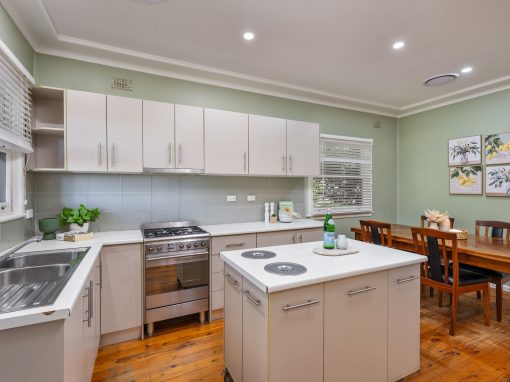 58 Russell Avenue, VALLEY HEIGHTS, NSW 2777 Australia