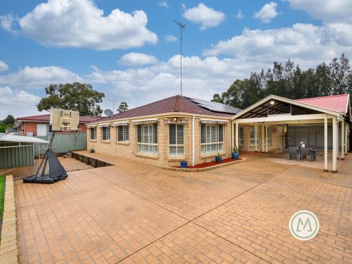 4 St Andrews Drive, GLENMORE PARK, NSW 2745 Australia