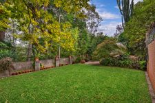 33 Davies Avenue, SPRINGWOOD, NSW 2777 Australia