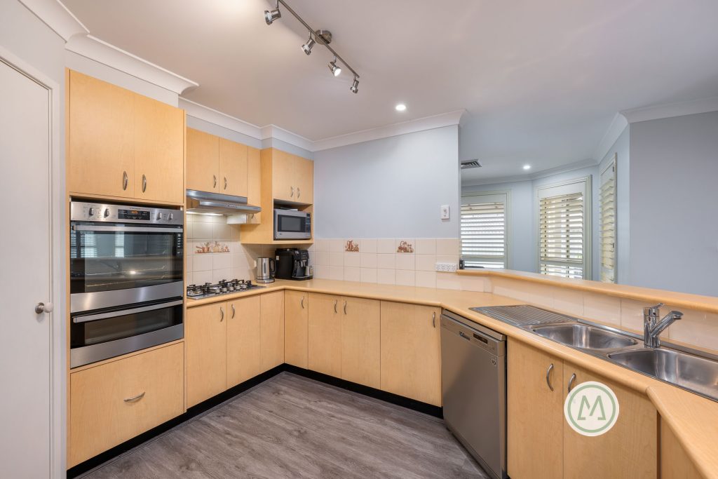 4 St Andrews Drive, Glenmore Park - Thumbnail 8