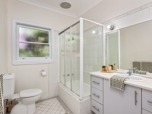 58 Russell Avenue, VALLEY HEIGHTS, NSW 2777 Australia