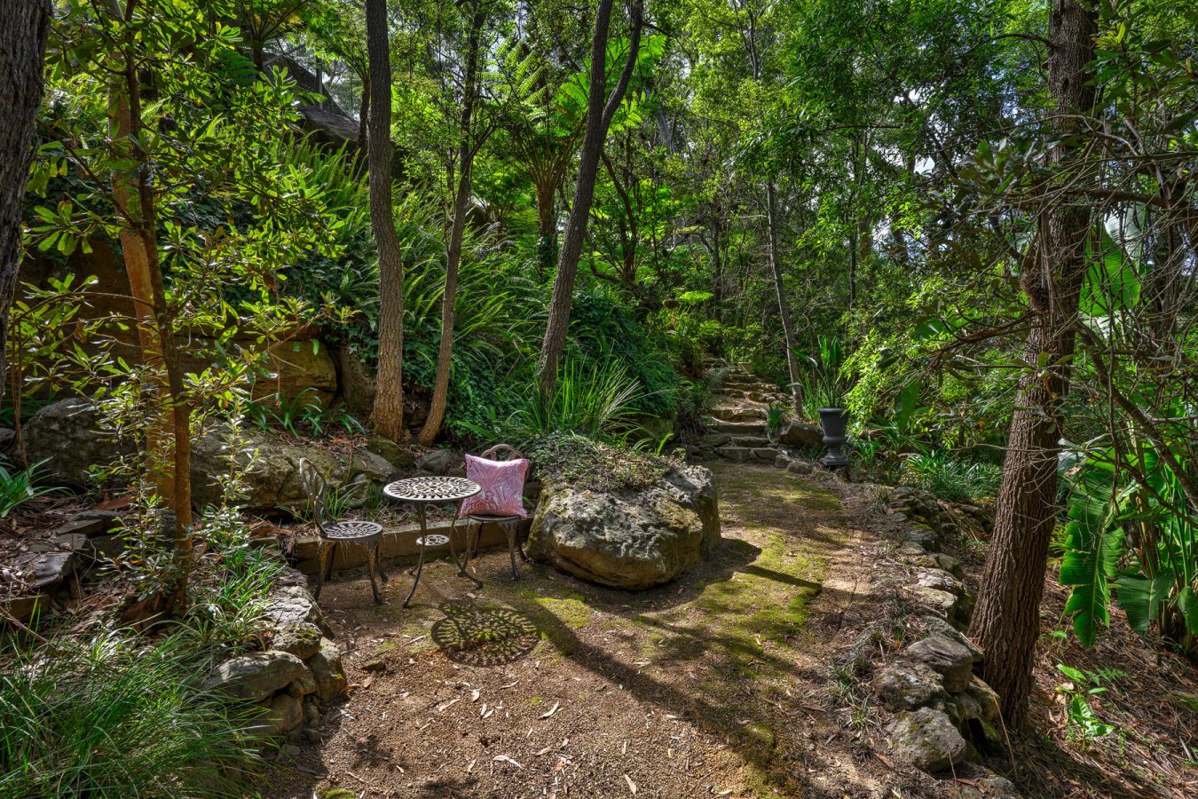 16 Jacaranda Avenue, BLAXLAND, NSW 2774 Australia