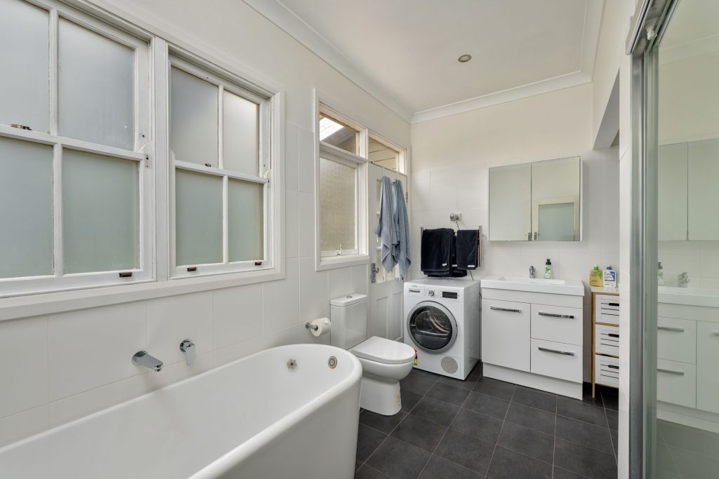 4 Lennox Street, Glenbrook - Image 1