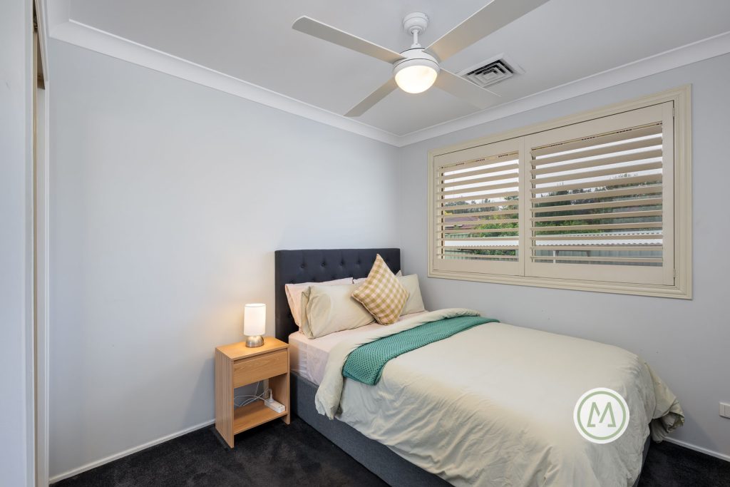 4 St Andrews Drive, Glenmore Park - Thumbnail 2
