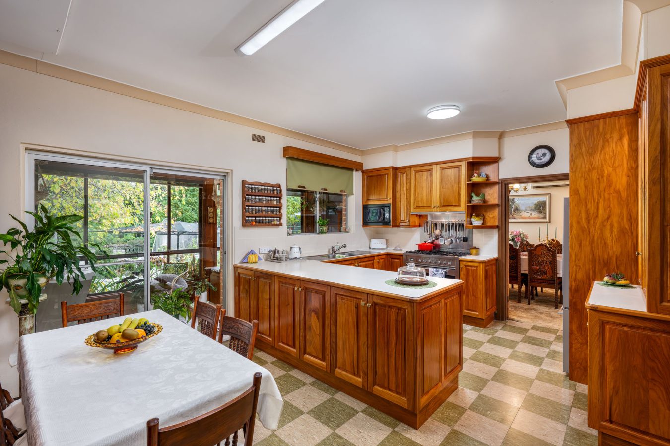 33 Davies Avenue, SPRINGWOOD, NSW 2777 Australia