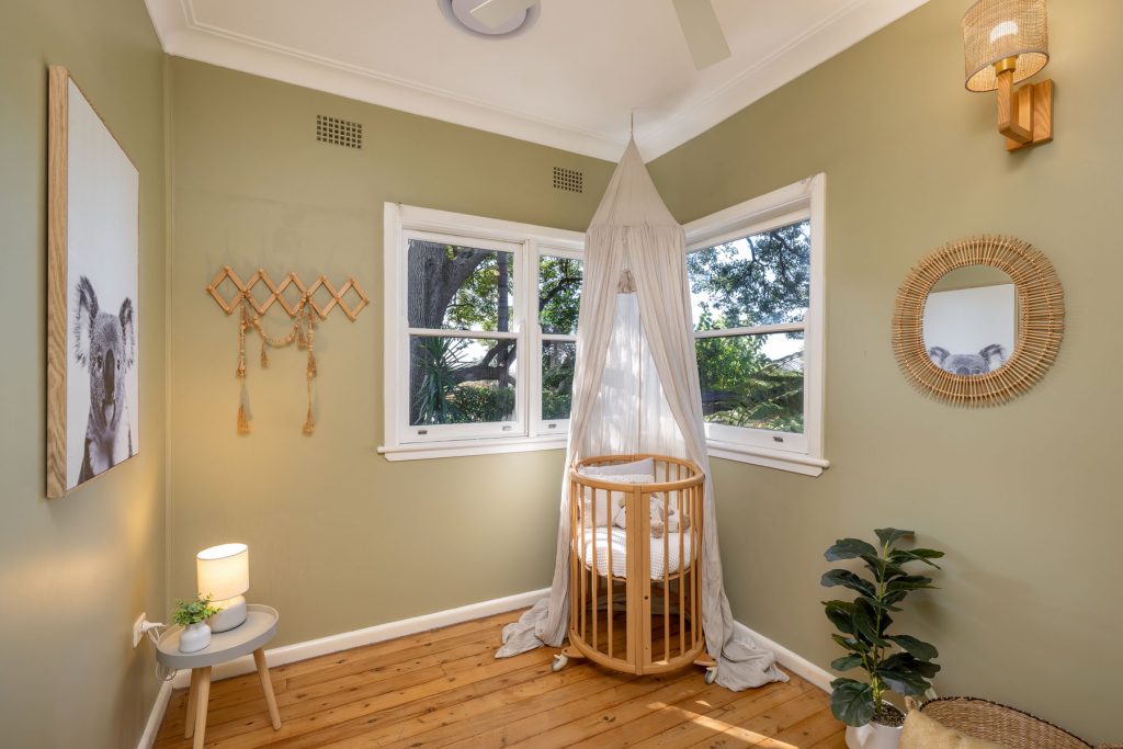 58 Russell Avenue, Valley Heights - Thumbnail 4