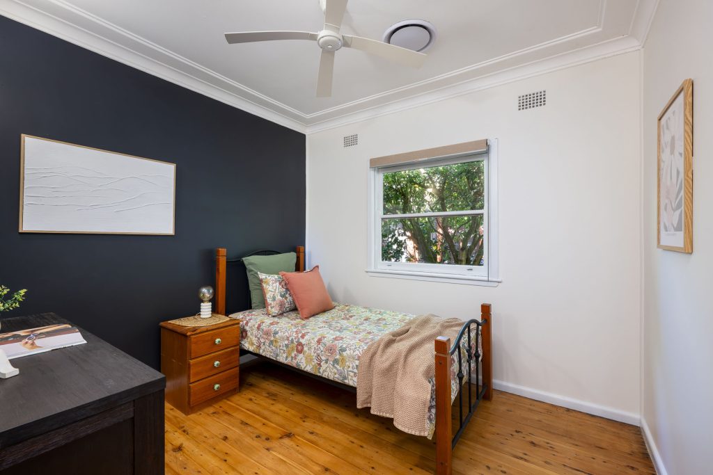 58 Russell Avenue, Valley Heights - Thumbnail 5